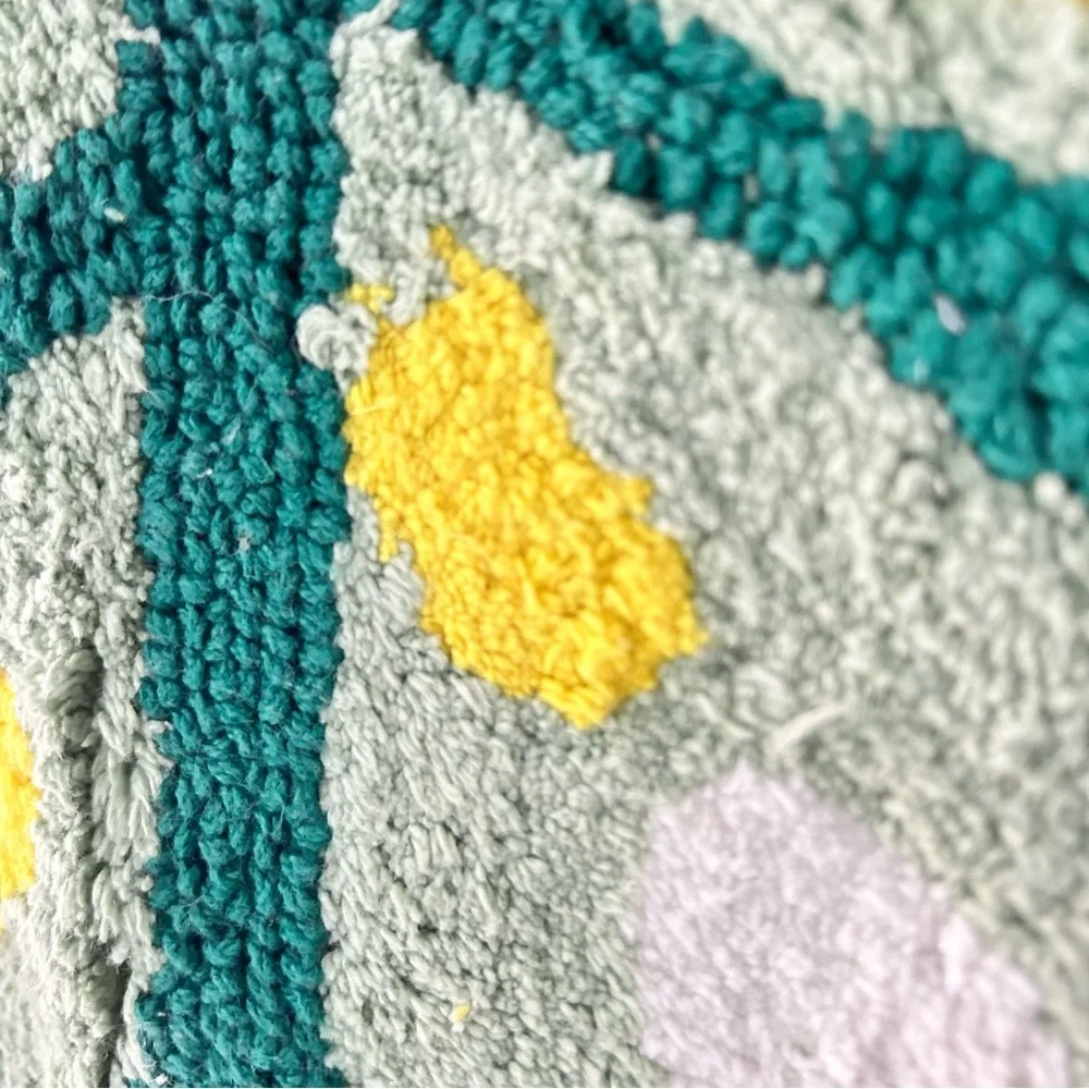 🌴Target Room Essentials Leaf - Shaped Bath Rug | Green and Yellow Bath
